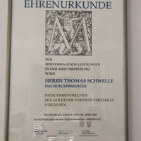 Ehrenurkunde für Dachdeckermeister Thomas Schwelle