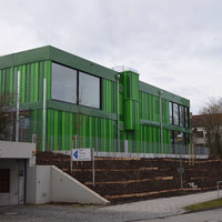 Fassadengestaltung der Schule Unterhaching durch die Thomas Schwelle GmbH